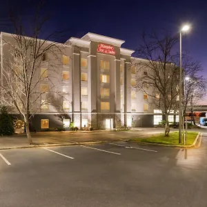 Hampton & Charlotte-airport *** Charlotte